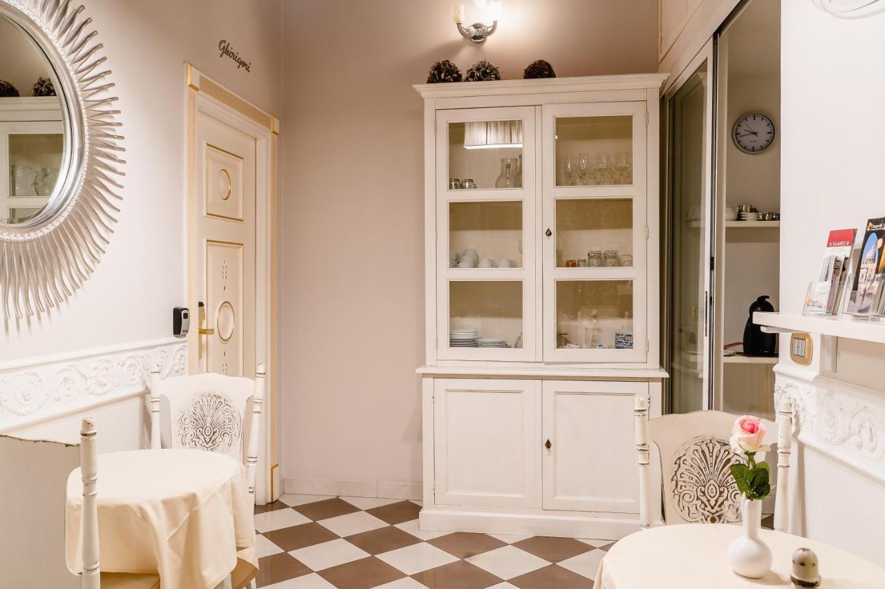 Locanda Del Sole-Roma Piazza Di Spagna Ripetta מראה חיצוני תמונה